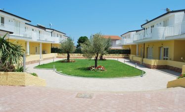 MERIDIEVILLAGE0